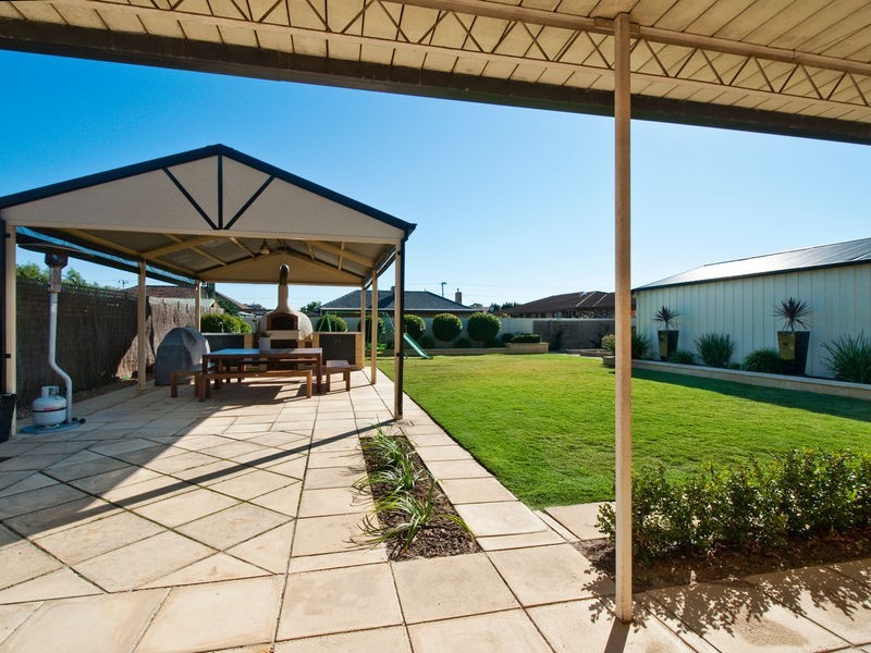 15 Waterhouse Road, South Plympton SA 5038