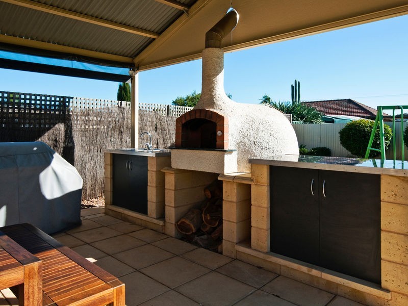 15 Waterhouse Road, South Plympton SA 5038