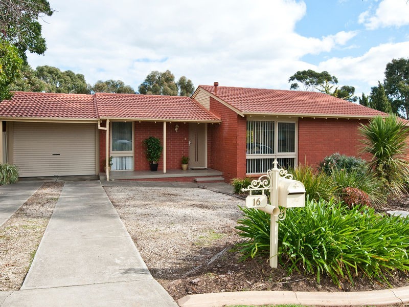 16 Pennant Street, Aberfoyle Park SA 5159