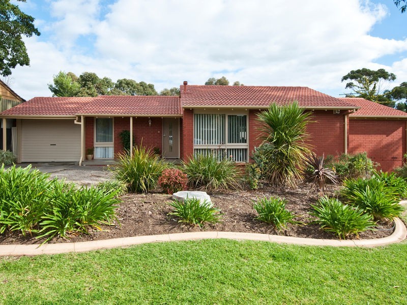 16 Pennant Street, Aberfoyle Park SA 5159