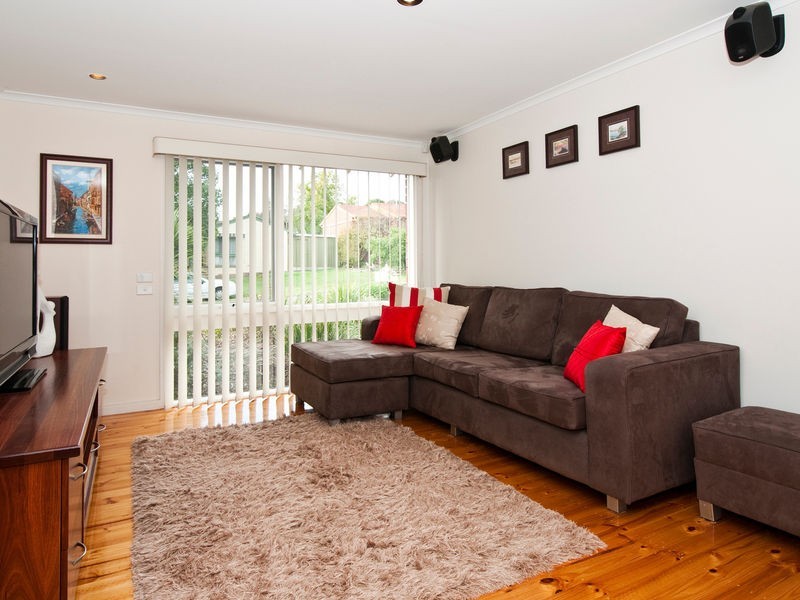 16 Pennant Street, Aberfoyle Park SA 5159