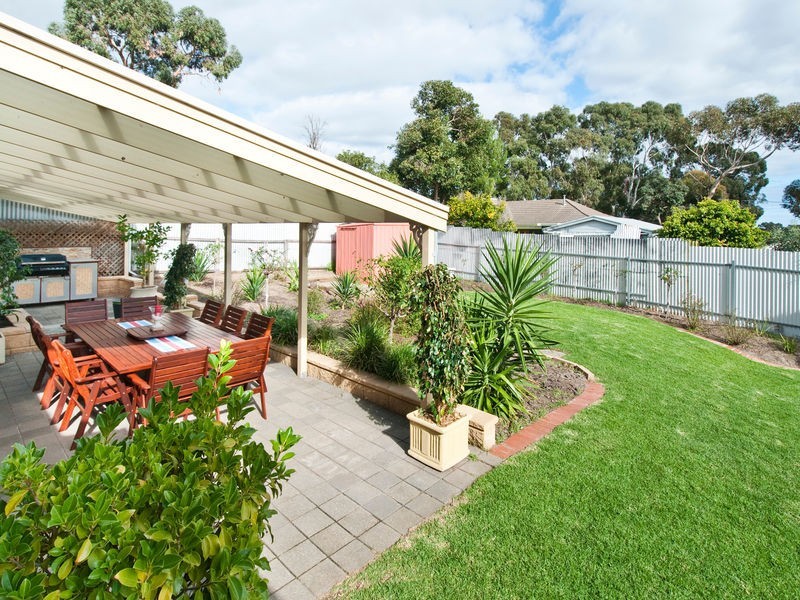 16 Pennant Street, Aberfoyle Park SA 5159