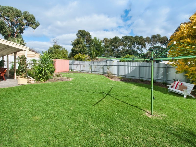 16 Pennant Street, Aberfoyle Park SA 5159