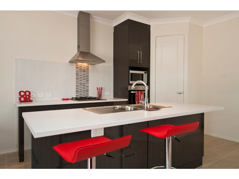 10 Tarranna Avenue, Park Holme SA 5043