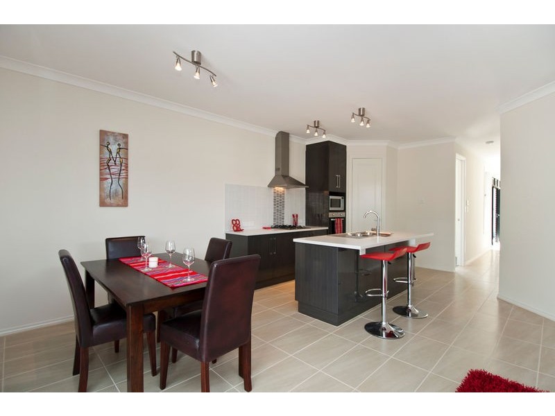 10 Tarranna Avenue, Park Holme SA 5043