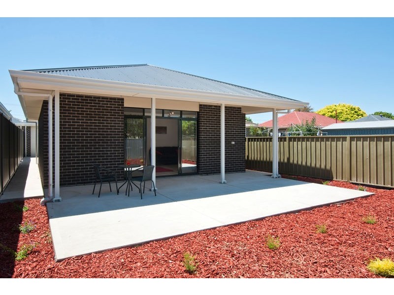 10 Tarranna Avenue, Park Holme SA 5043