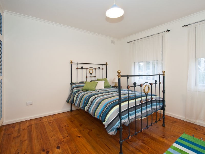 26 Parkmore Avenue, Sturt SA 5047