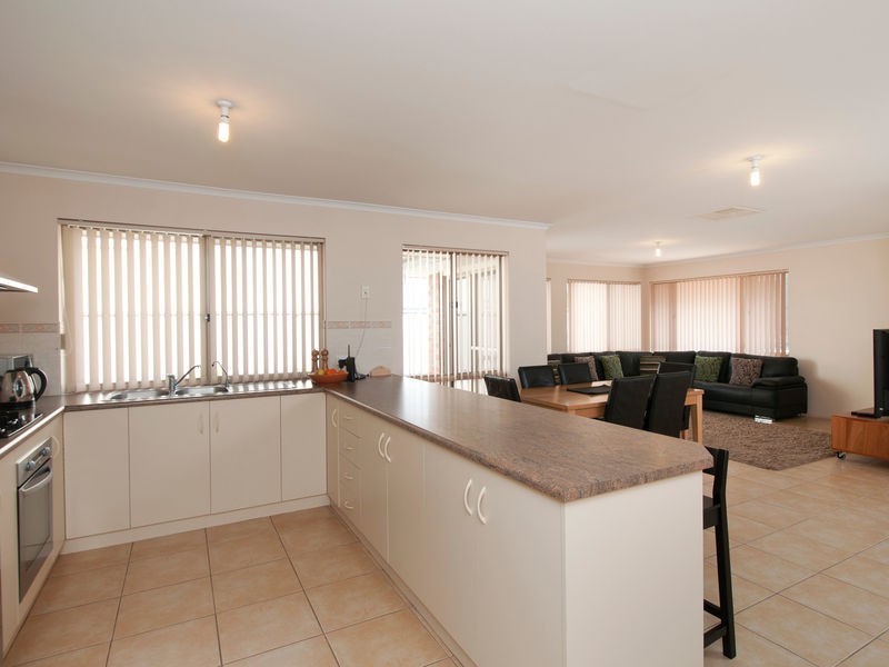 22 Holdfast Drive, Sheidow Park SA 5158