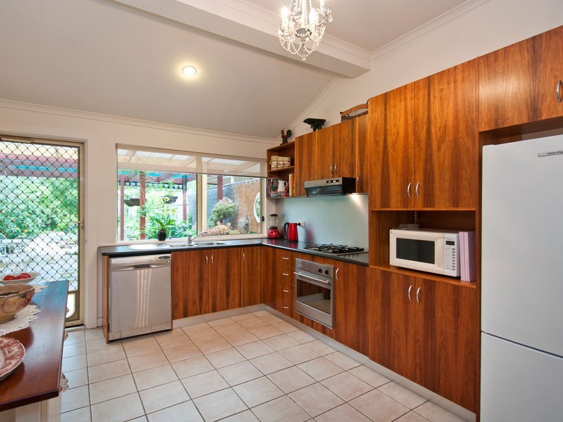 32 Grosvenor Street, Glandore SA 5037