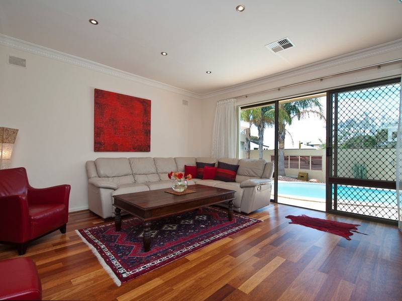 1a Buttrose Street, Glenelg East SA 5045