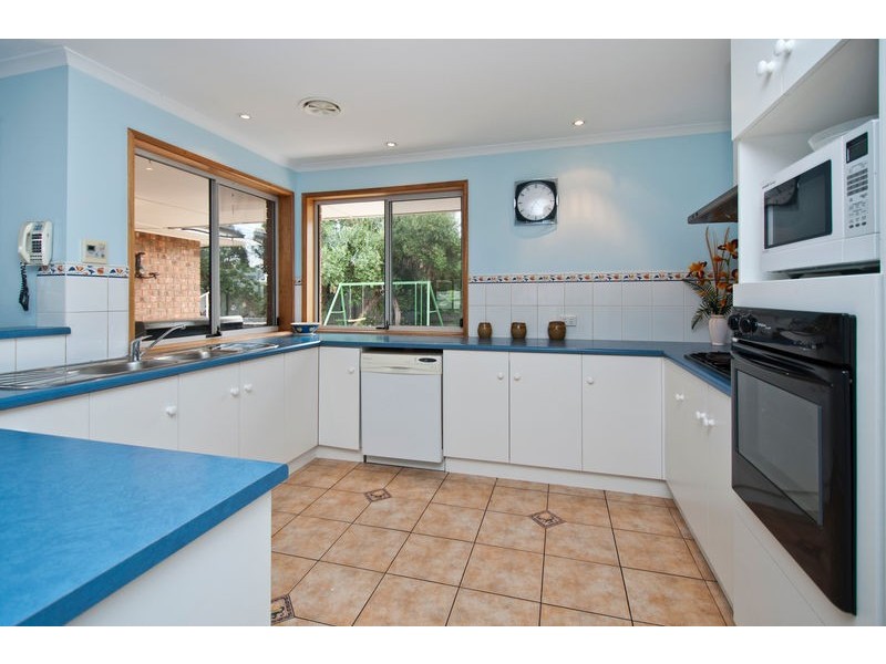 1 Taylors Avenue, Morphett Vale SA 5162