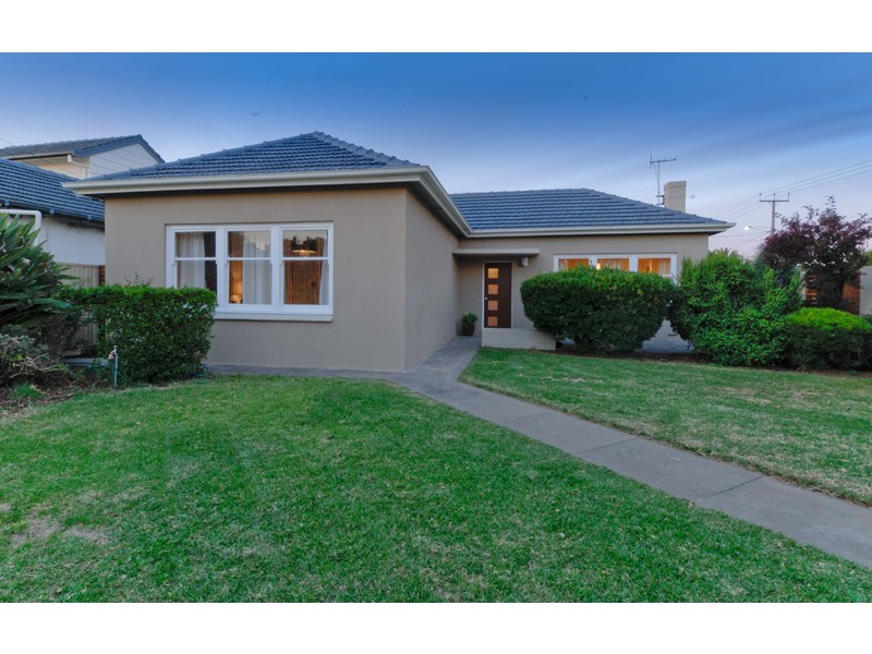 94 Raglan Avenue, South Plympton SA 5038
