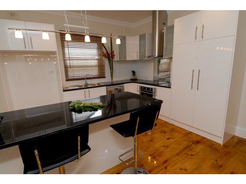94 Raglan Avenue, South Plympton SA 5038