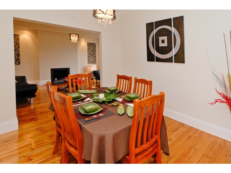 94 Raglan Avenue, South Plympton SA 5038