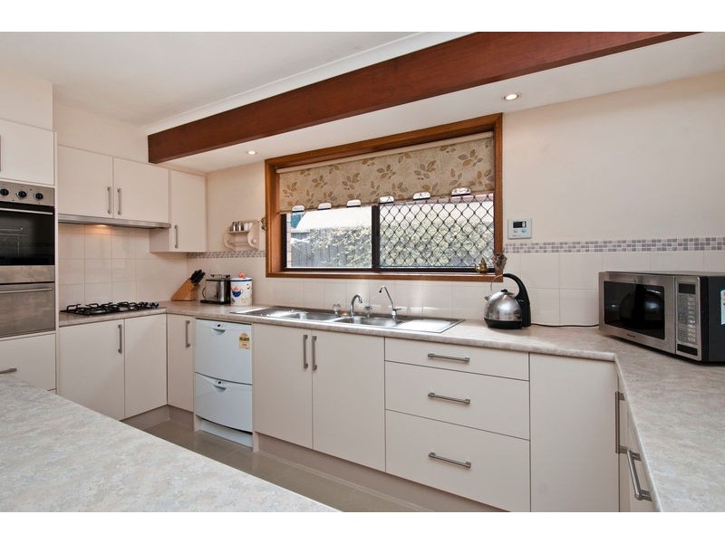 9 Gunya Court, Flagstaff Hill SA 5159