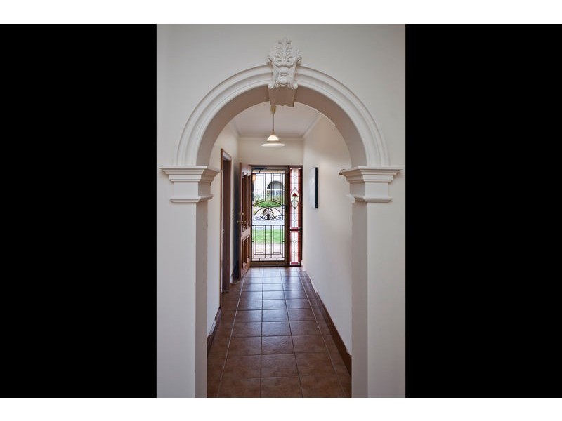 19 Windana Mews, Glandore SA 5037