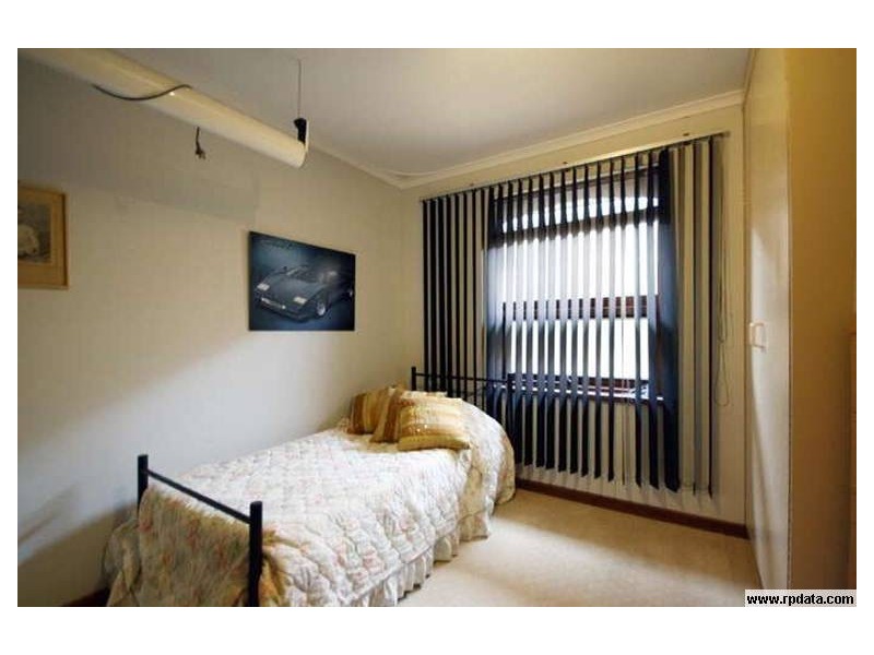 25a Oliphant Avenue, Marion SA 5043