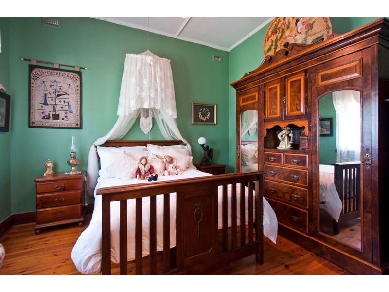 27 Russell Street, Glenelg North SA 5045