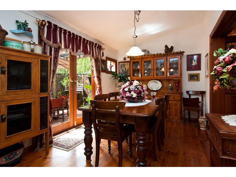 27 Russell Street, Glenelg North SA 5045