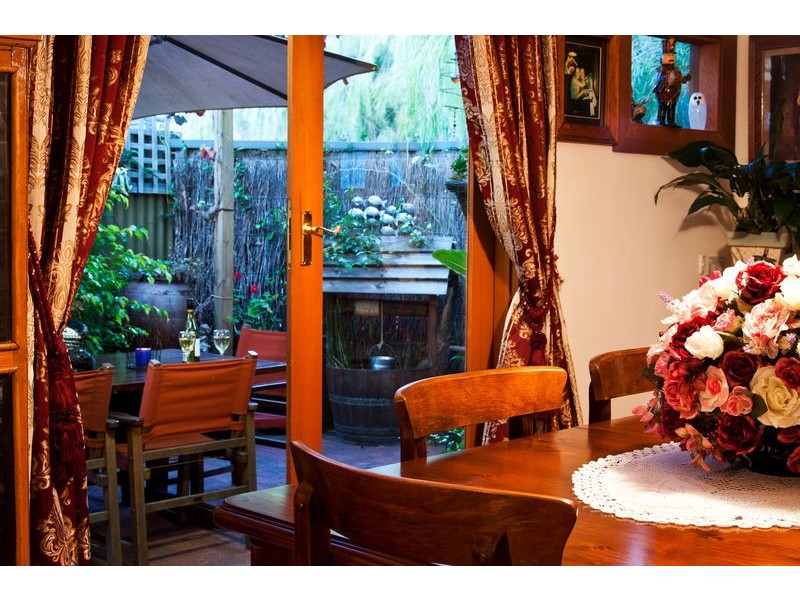 27 Russell Street, Glenelg North SA 5045