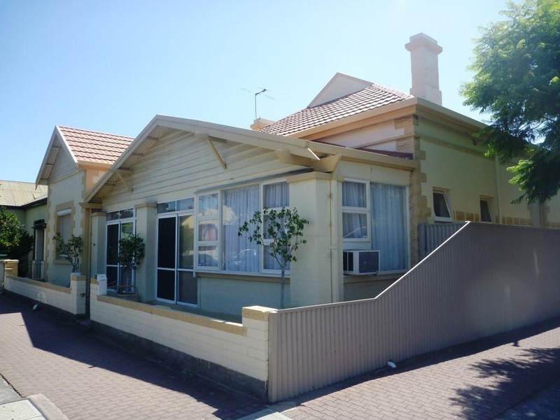 19A Augusta Street, Glenelg SA 5045
