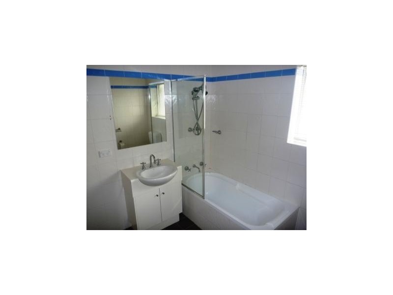 4/26 Wellington Street, Glandore SA 5037