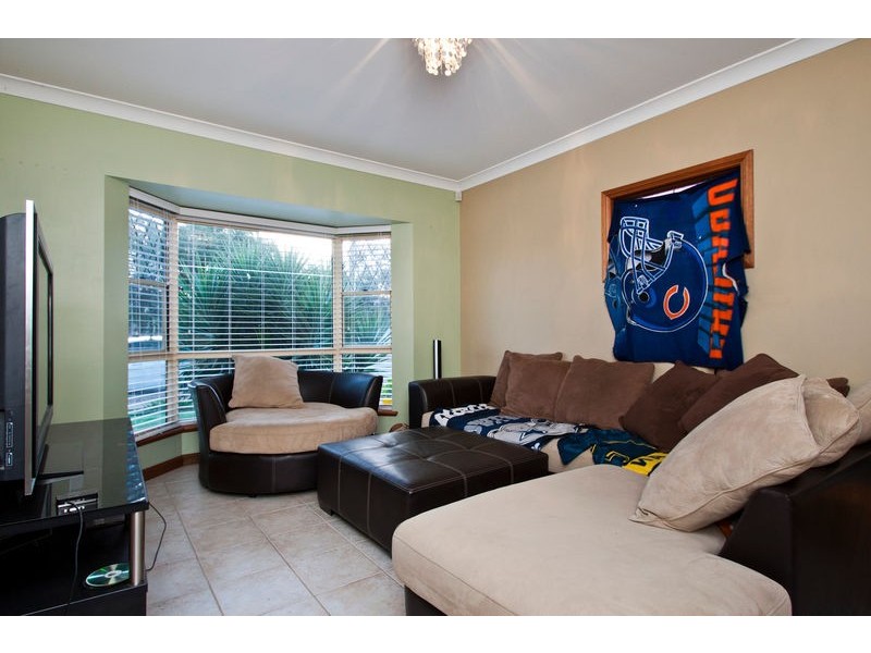 11A Rotorua Avenue, Park Holme SA 5043