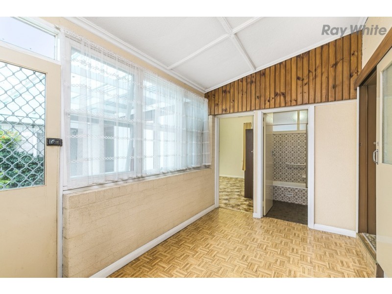 18 Bransby Ave, North Plympton SA 5037