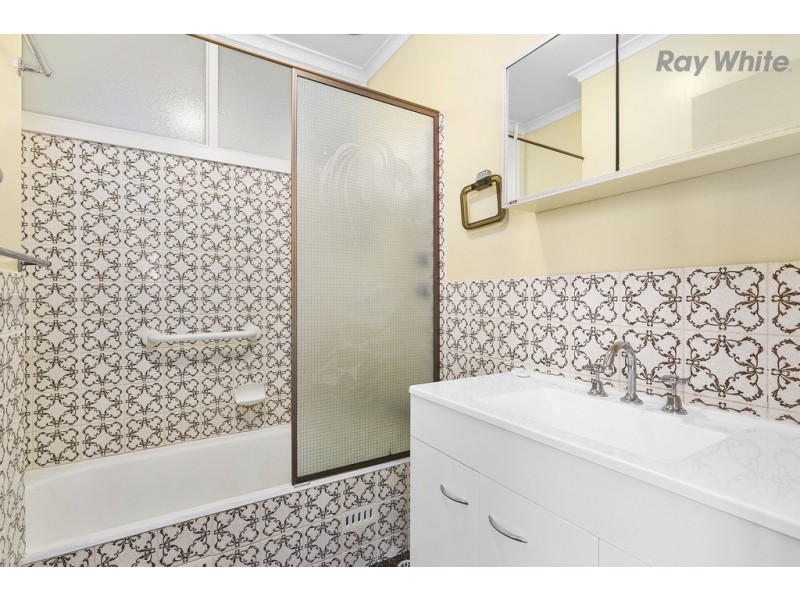 18 Bransby Ave, North Plympton SA 5037