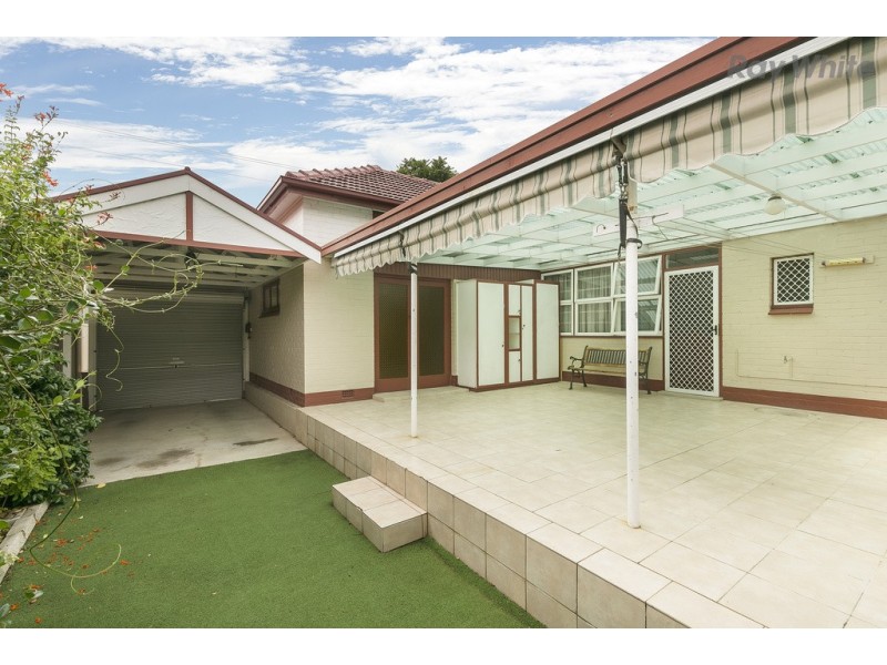 18 Bransby Ave, North Plympton SA 5037