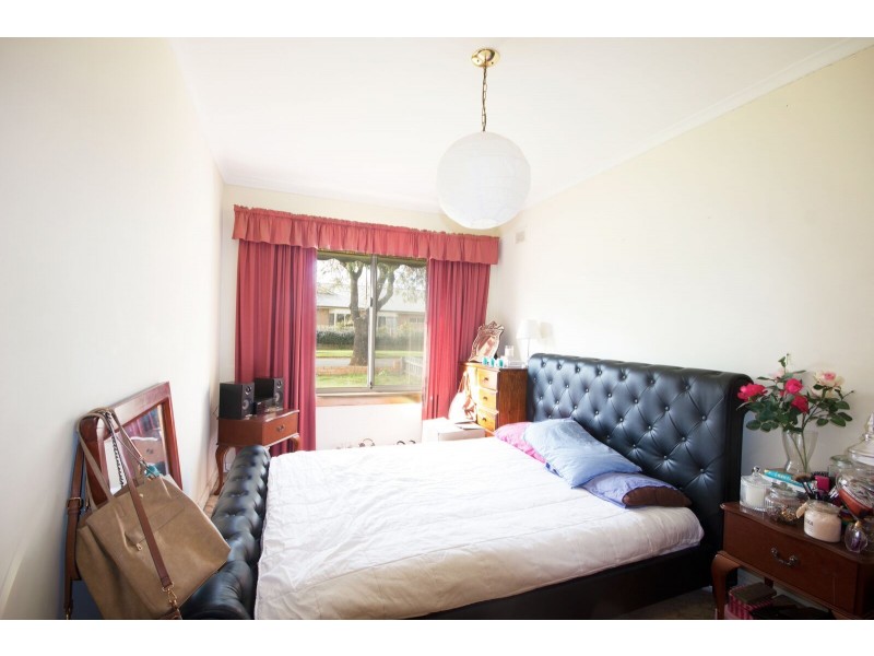 25 Barry Road, Oaklands Park SA 5046