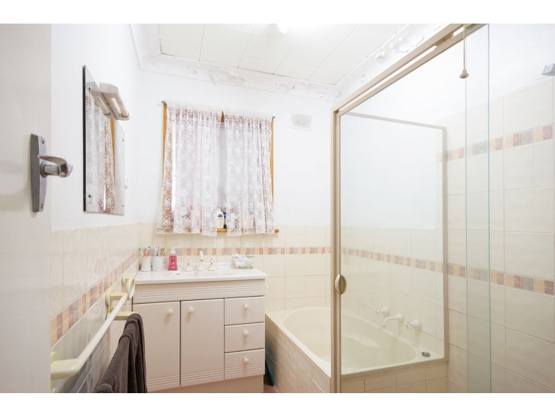 25 Barry Road, Oaklands Park SA 5046