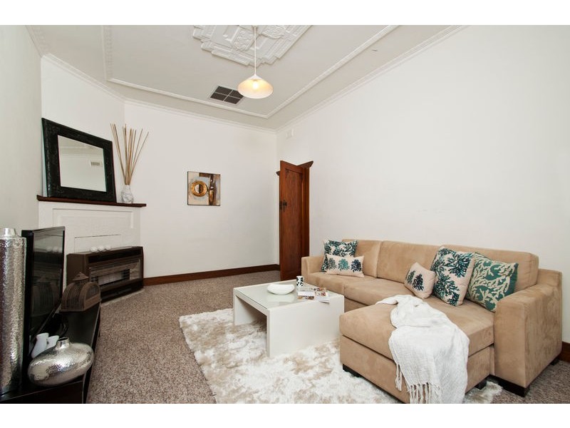 38 Pleasant Avenue, Glandore SA 5037