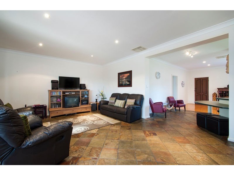 77 Castle Street, South Plympton SA 5038