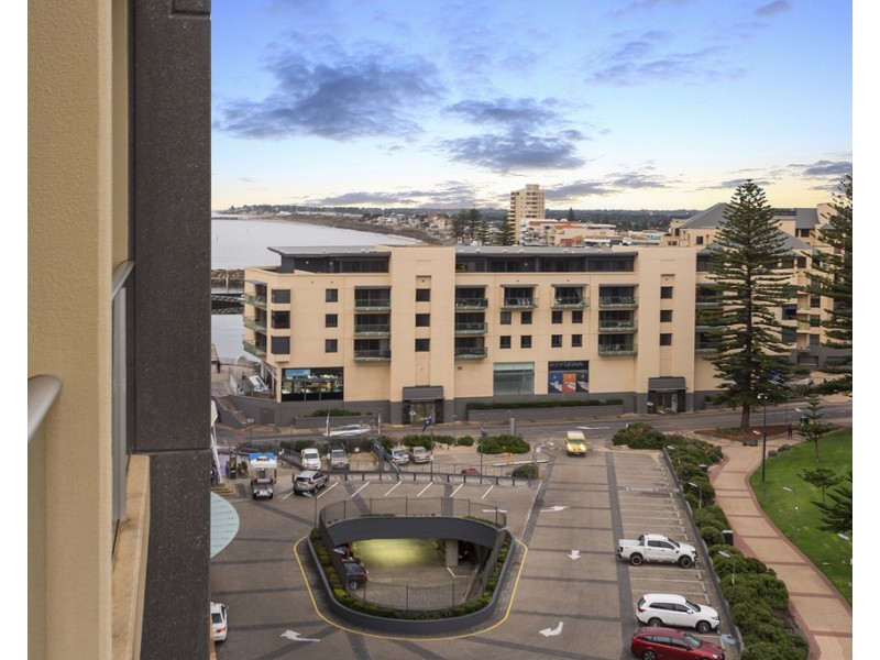 807/19 Holdfast Promenade, Glenelg SA 5045