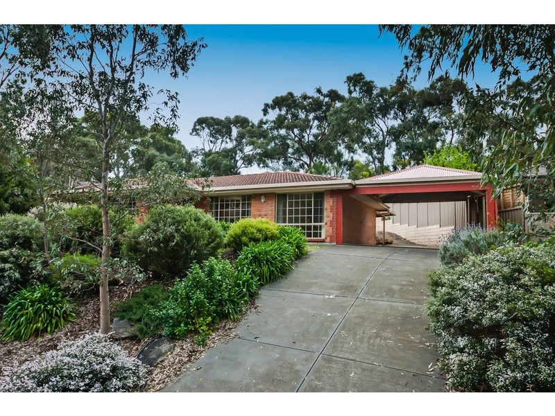 10 Woodland Grove, Aberfoyle Park SA 5159