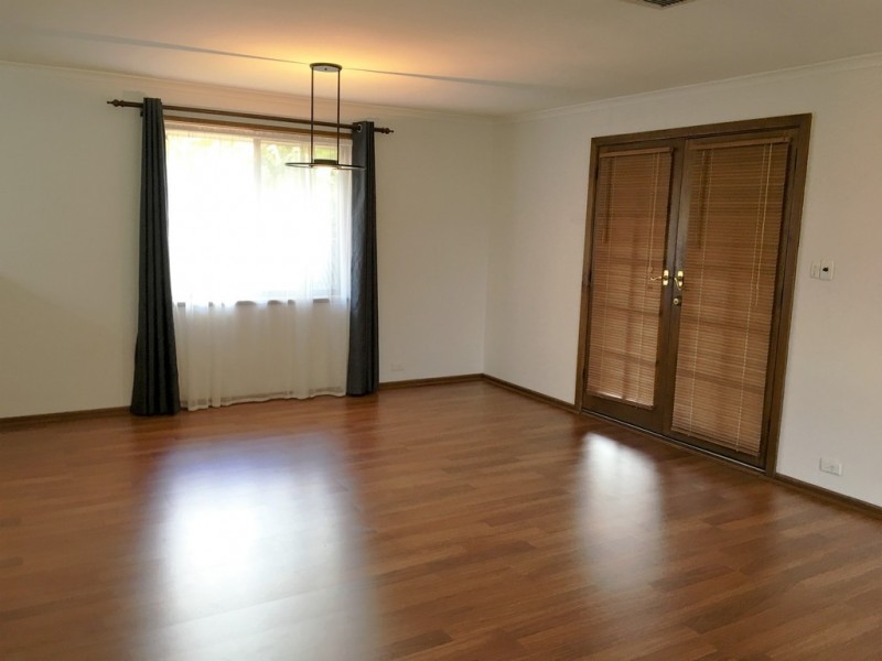 17 Bartlett Drive, Novar Gardens SA 5040