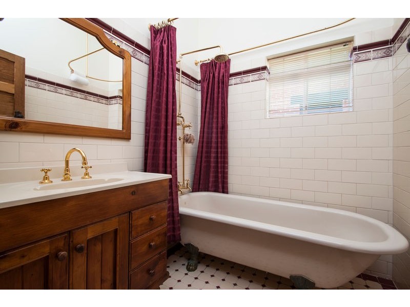 24 Victoria Street, Glandore SA 5037