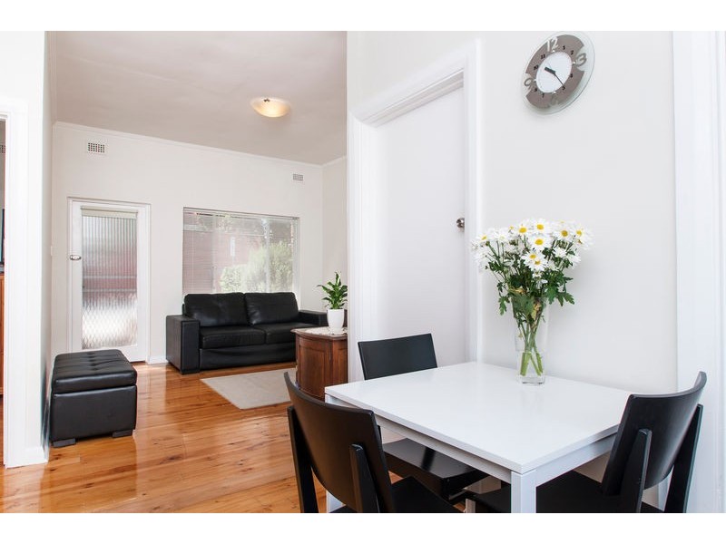 10/34 Almond Grove, Glandore SA 5037