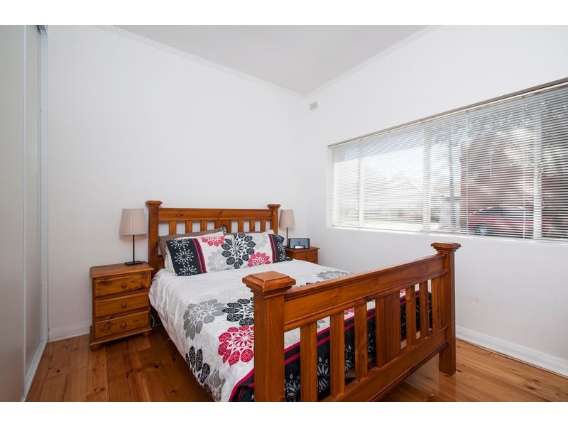 10/34 Almond Grove, Glandore SA 5037