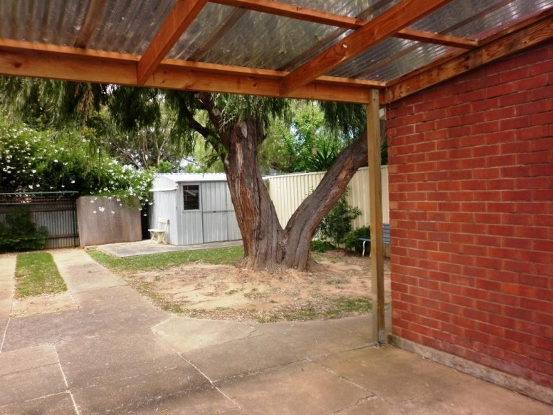 14a Naldera Street, Glandore SA 5037