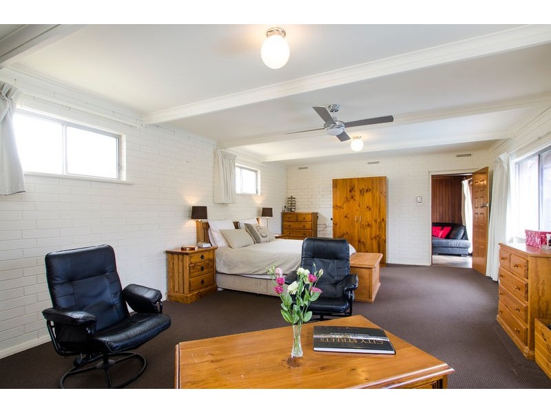 1 Thomas Street, South Plympton SA 5038