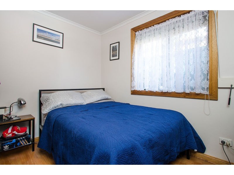 4a Nottingham Crescent, Glandore SA 5037