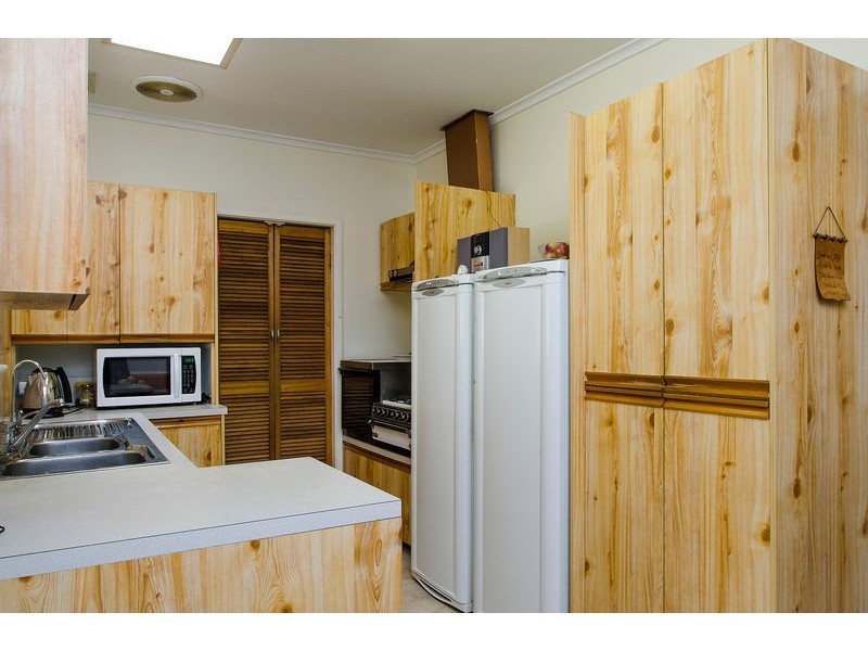 16 Avalon Road, Marion SA 5043