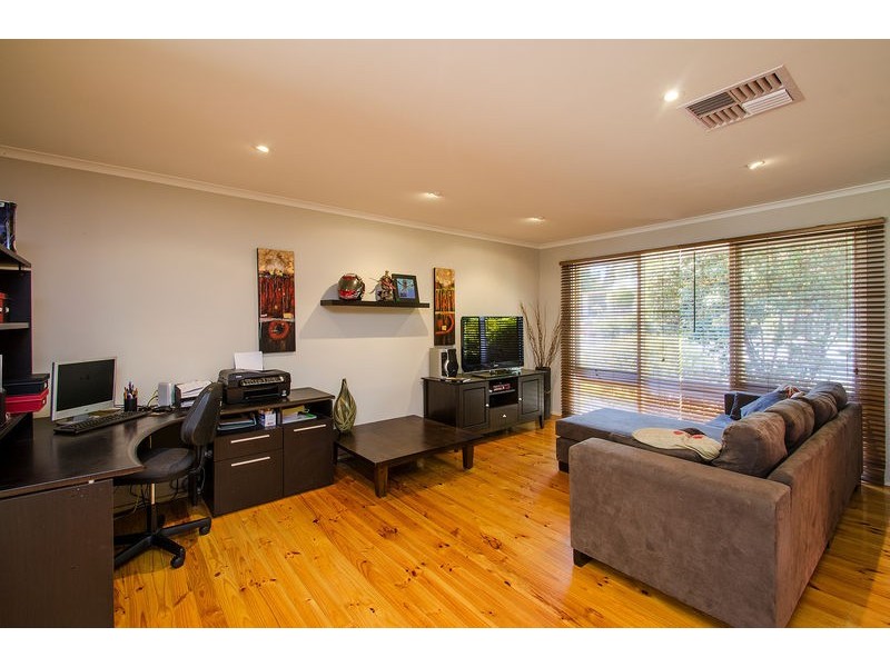 14 Vynland Drive, Flagstaff Hill SA 5159