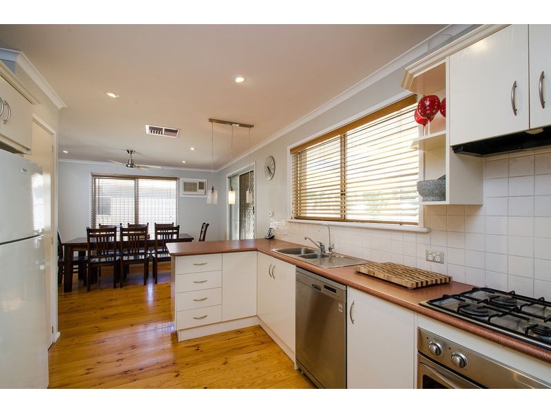 14 Vynland Drive, Flagstaff Hill SA 5159