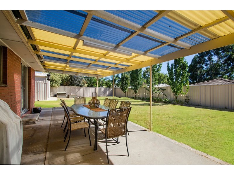 14 Vynland Drive, Flagstaff Hill SA 5159