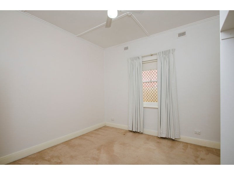 5 Garland Street, Glandore SA 5037