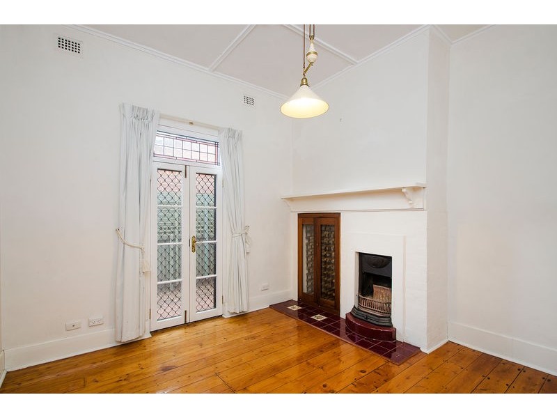 5 Garland Street, Glandore SA 5037