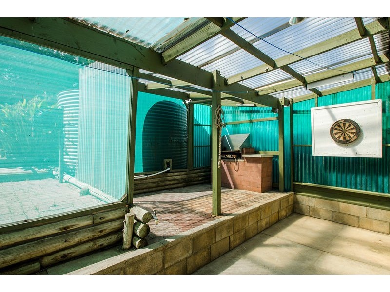 16 Burrington Street, Hallett Cove SA 5158